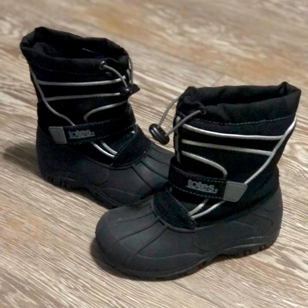 Toddler Boy’s Totes Snow Boots